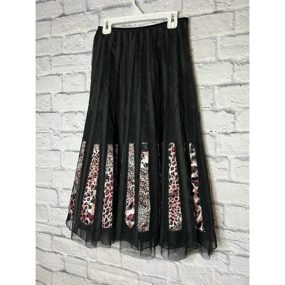 Orna Farho black lace Leopard animal print midi skirt 2. - Picture 2 of 4